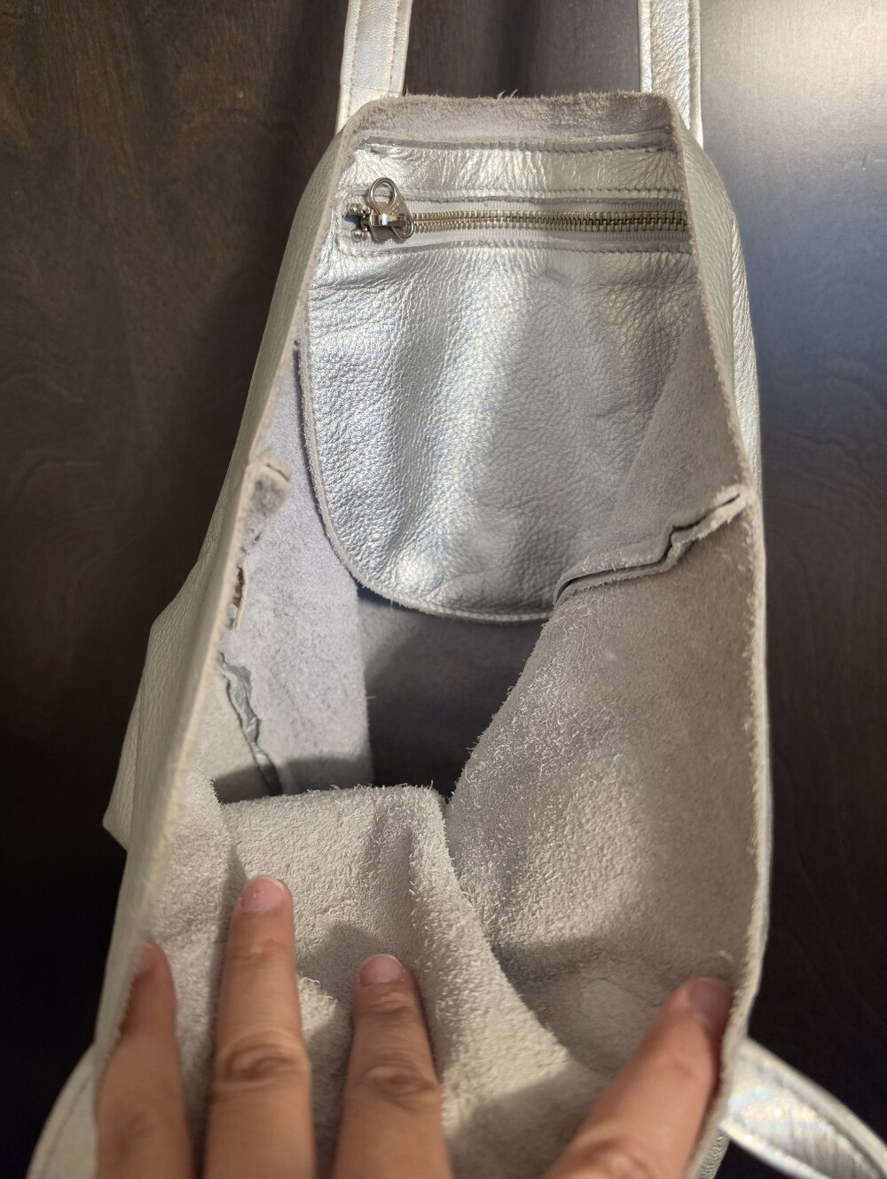 Baggu Metallic Silver Leather Tote Bag - Picture 3 of 3